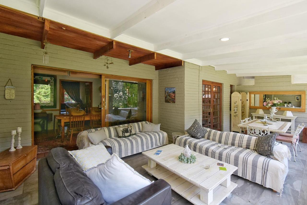 Hotel Mont Rouge Clarens Esterno foto