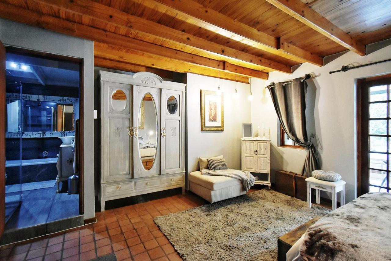 Hotel Mont Rouge Clarens Esterno foto
