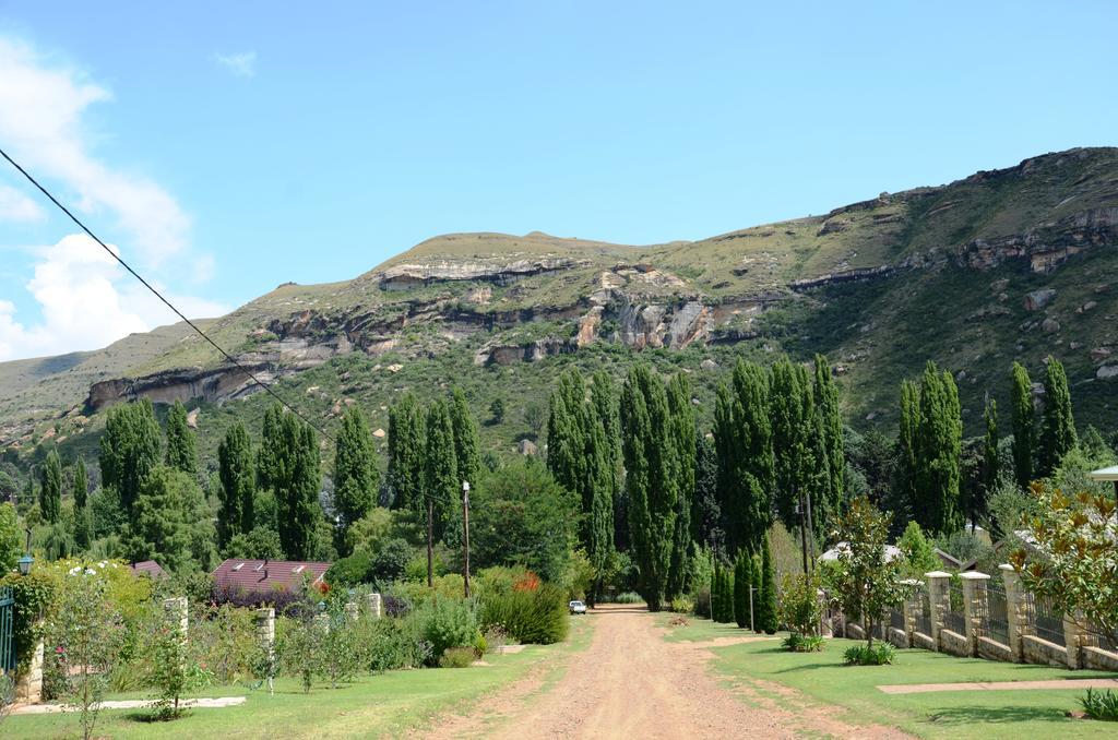 Hotel Mont Rouge Clarens Esterno foto