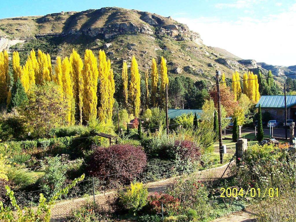 Hotel Mont Rouge Clarens Esterno foto