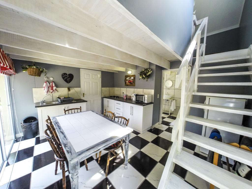Hotel Mont Rouge Clarens Esterno foto
