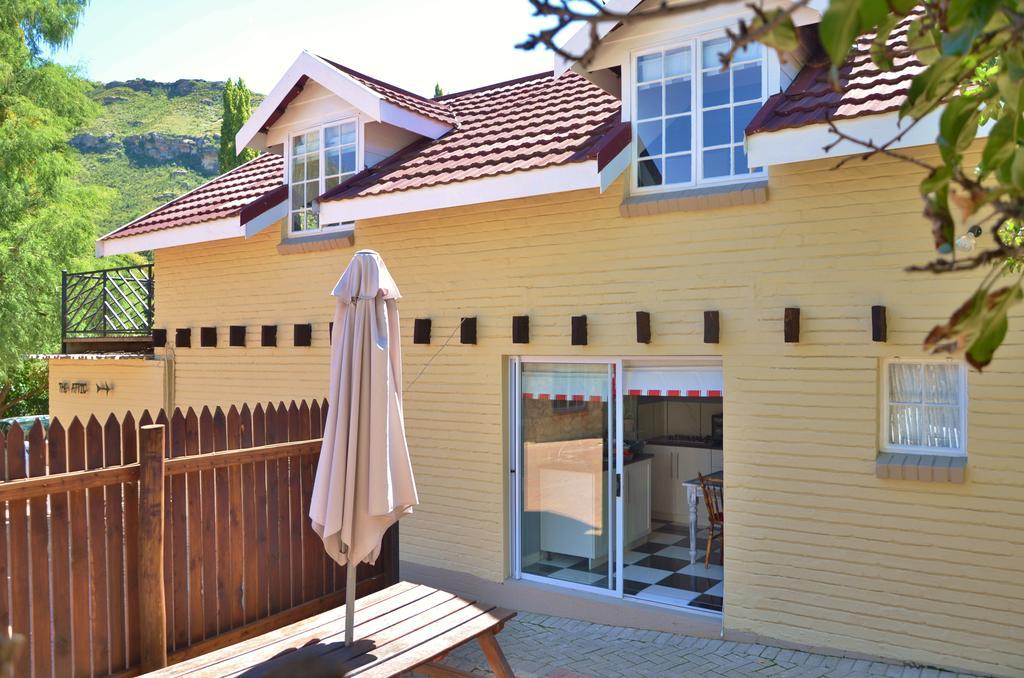Hotel Mont Rouge Clarens Esterno foto