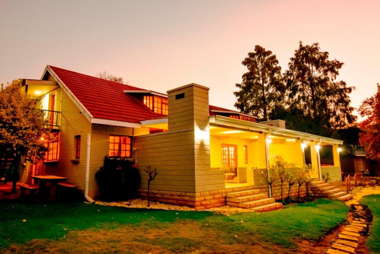 Hotel Mont Rouge Clarens Esterno foto