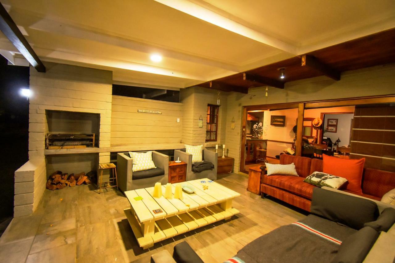 Hotel Mont Rouge Clarens Esterno foto